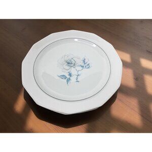 Vintage Set of 2 Winterling Schwarzenbach Bavaria Germany Fine China Dinner Plat